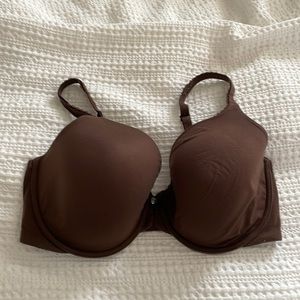 Victoria’s Secret Body by Victoria Lined Perfect Coverage bra